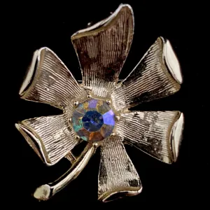 1960s Gerry’s Rhinestone Flower Brooch