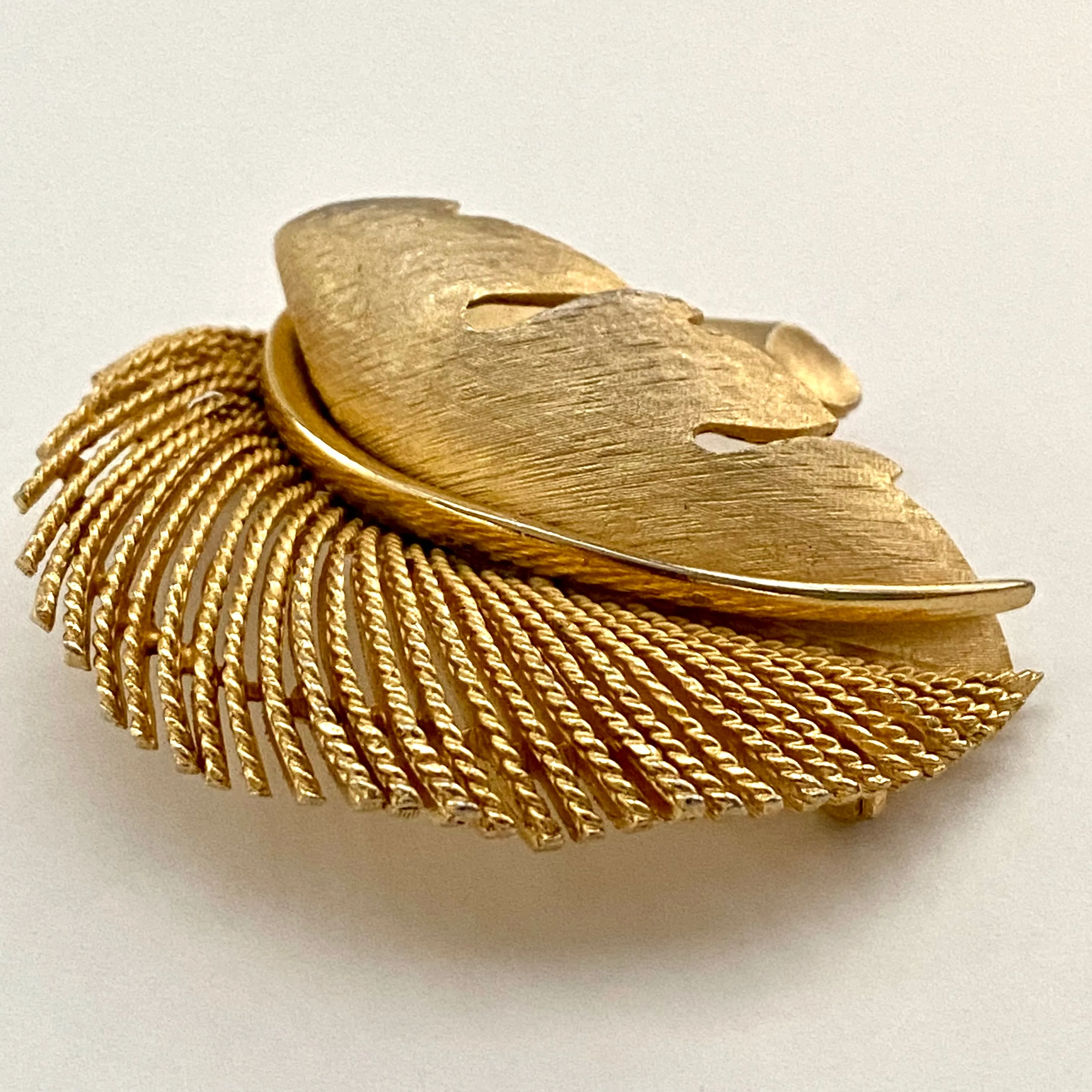 1960s Lisner Leaf Brooch