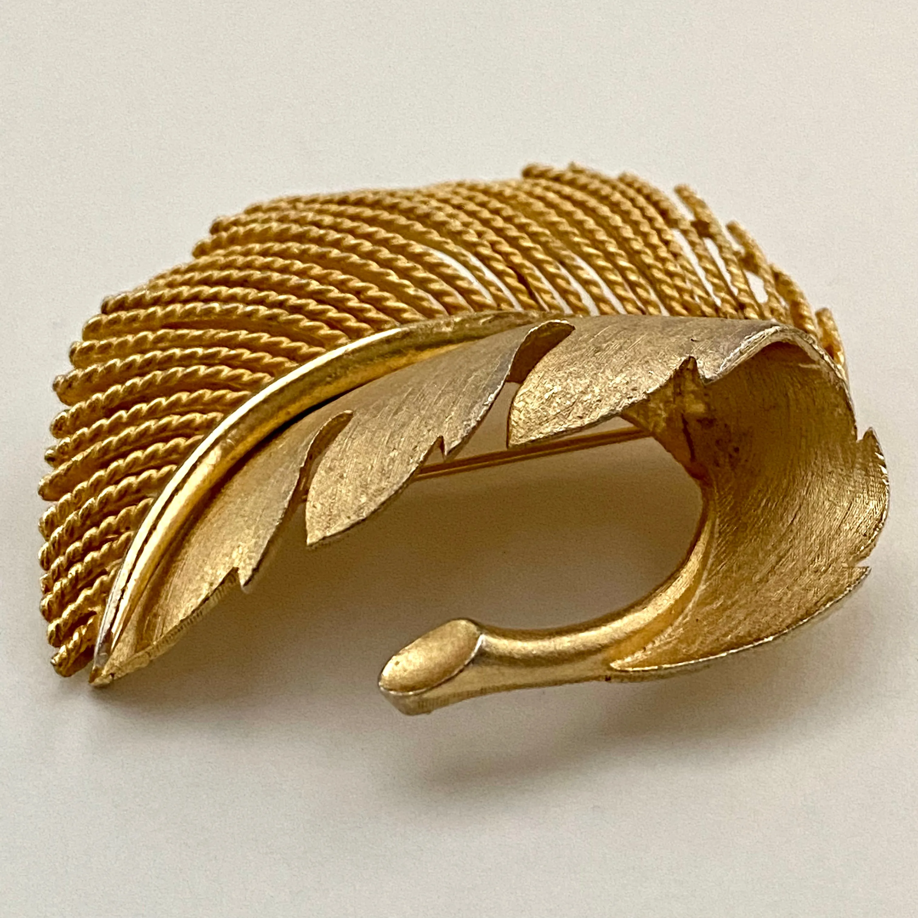 1960s Lisner Leaf Brooch