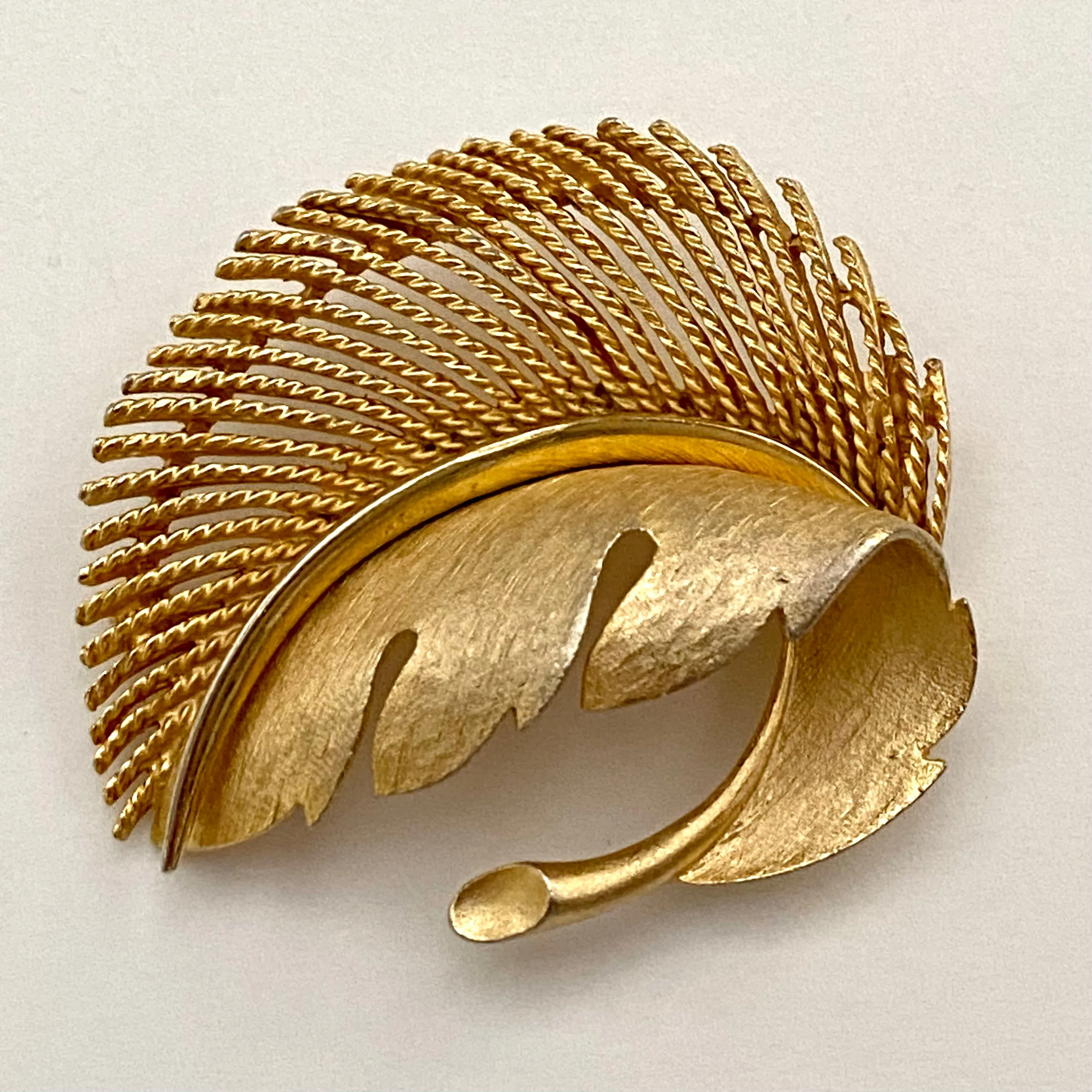 1960s Lisner Leaf Brooch