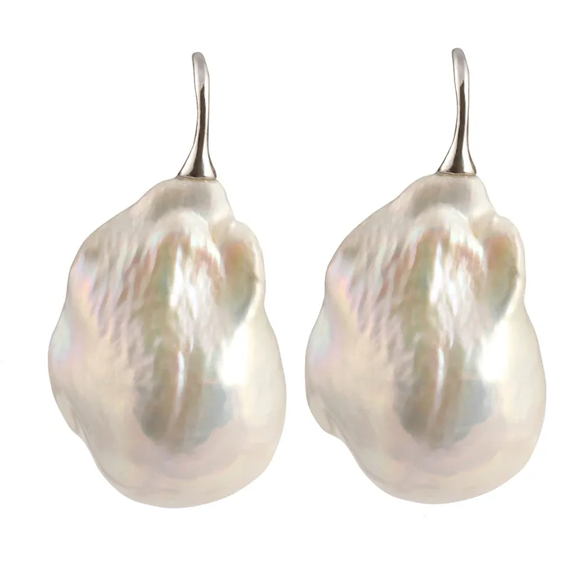 306-01-S | WILD PEARL DROP EARRING (WHITE ON SILVER)