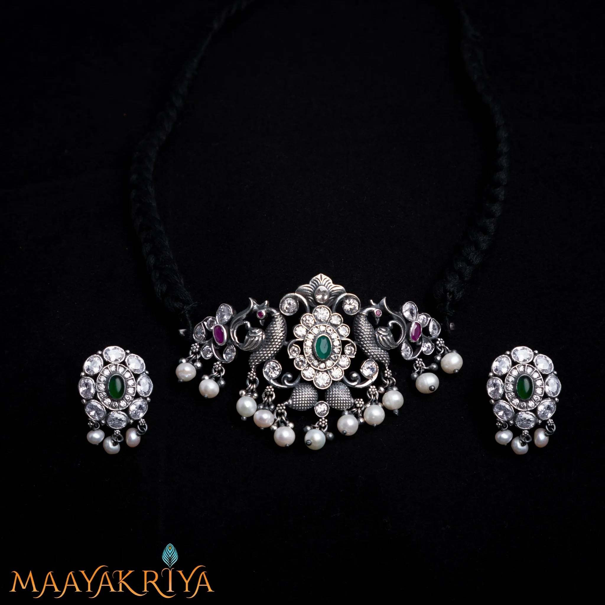 Anulasa Necklace Set