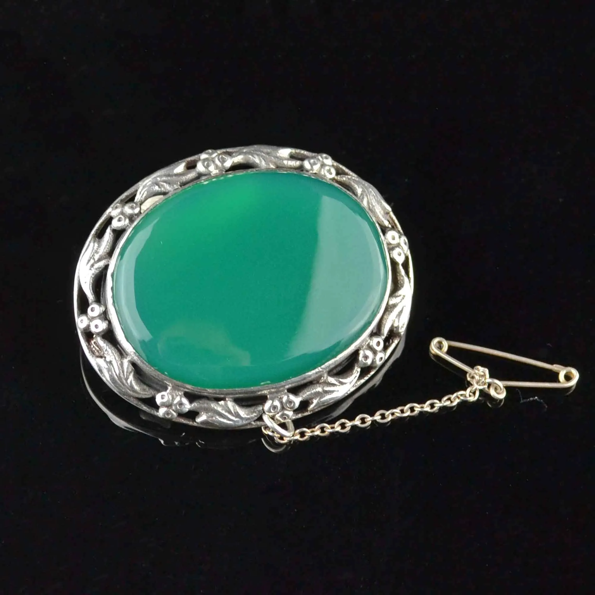 Arts and Crafts Chrysoprase Brooch in Sterling Silver