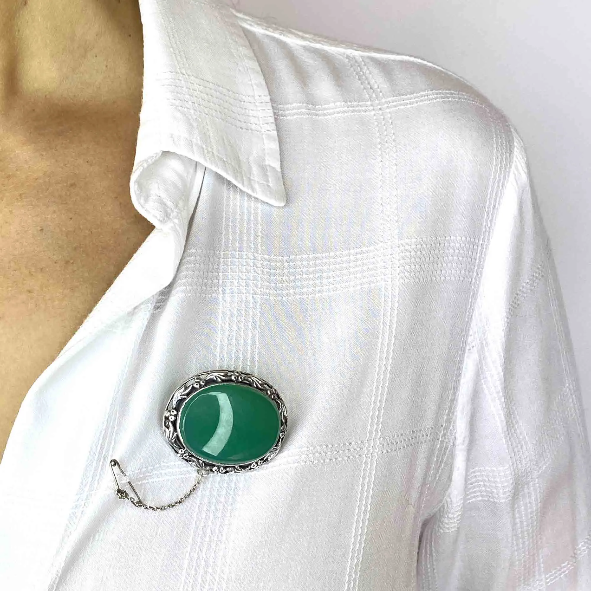 Arts and Crafts Chrysoprase Brooch in Sterling Silver