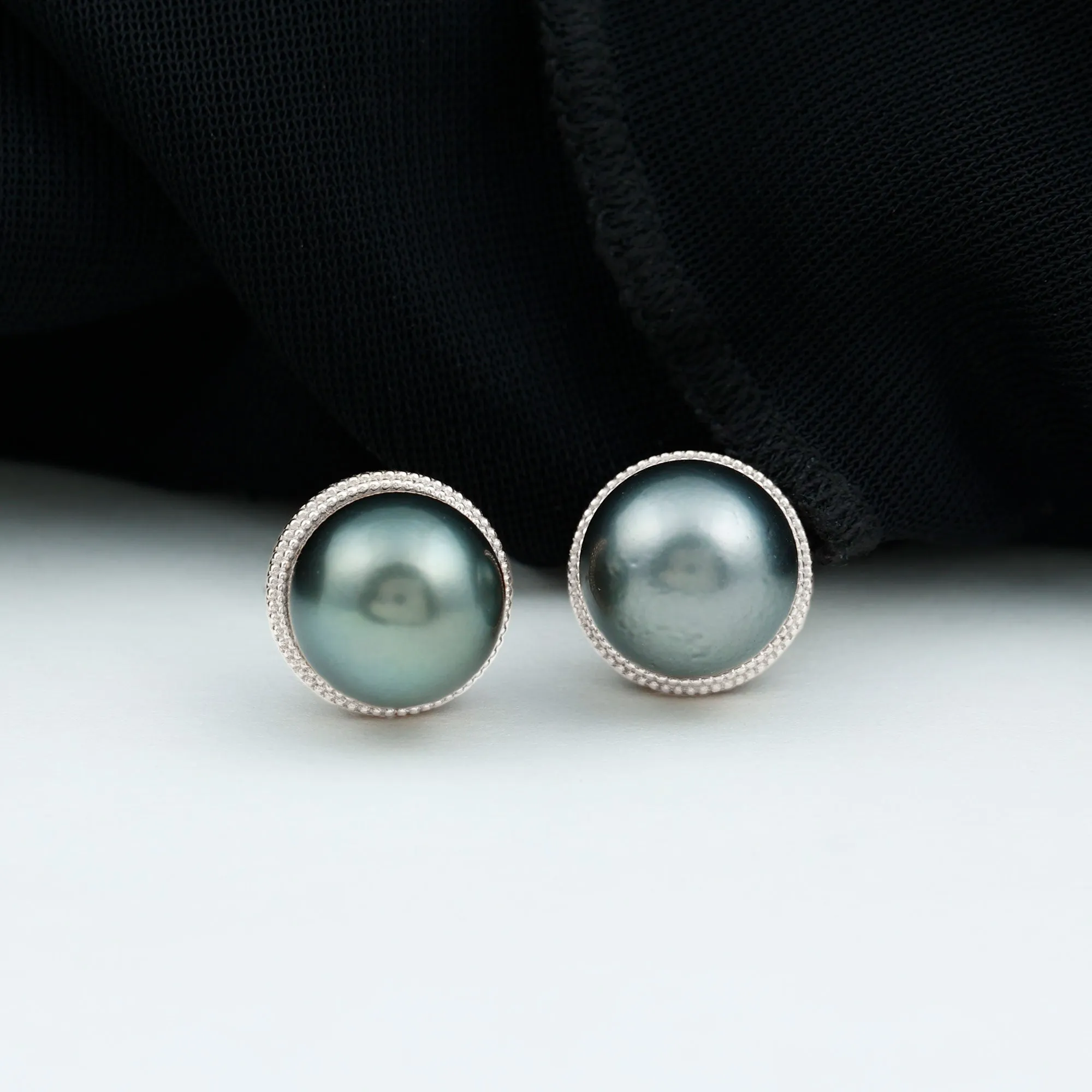 Beaded Bezel Set Tahitian Pearl Solitaire Gold Stud Earring