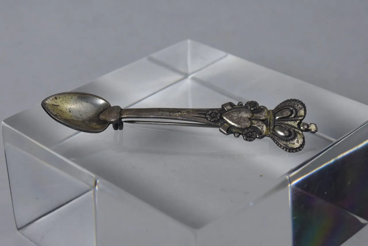 Coro - Sterling Silver Queen of Hearts Spoon Brooch