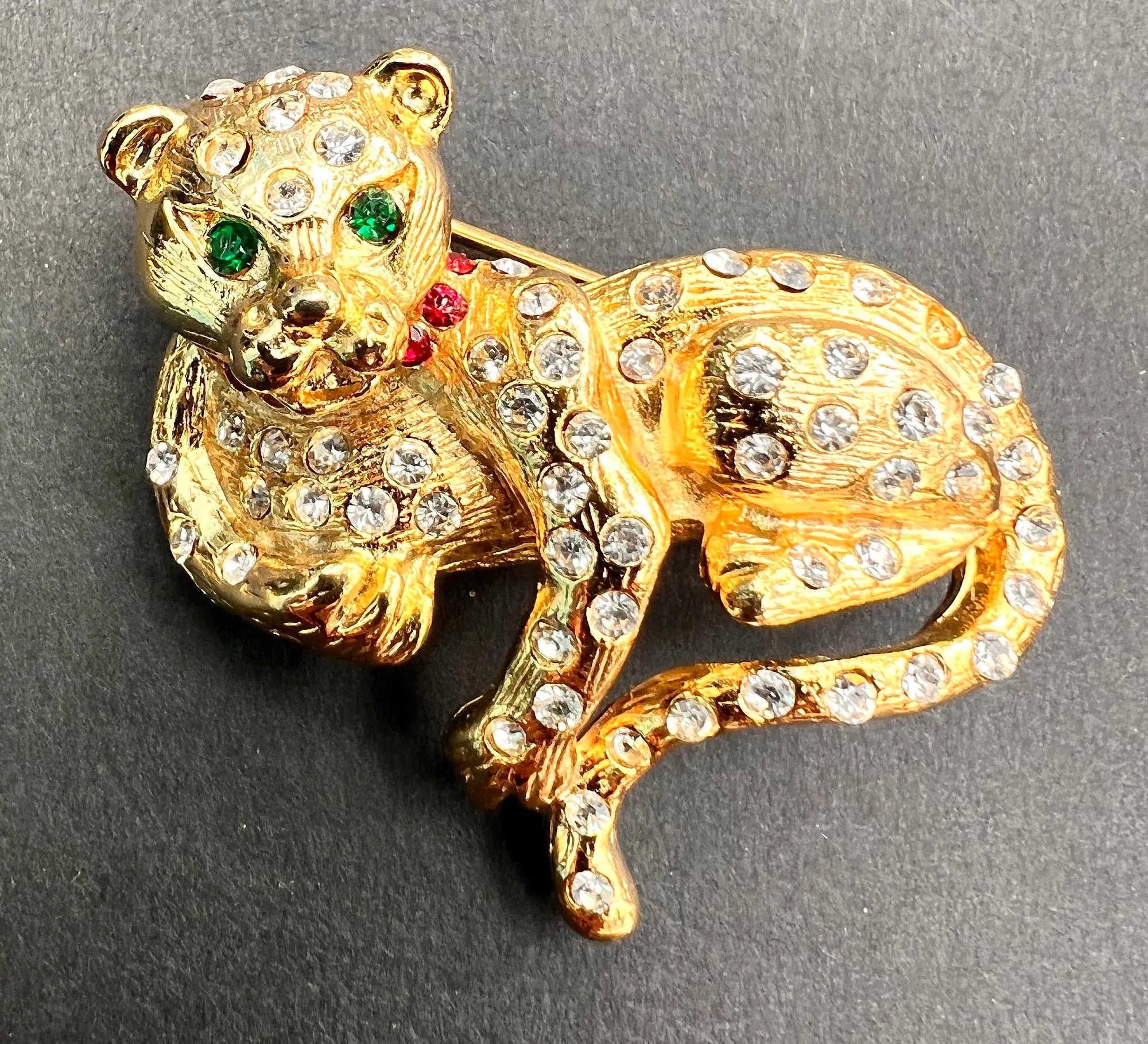 Elegant Swarovski Crystal Studded Vintage Leopard Brooch