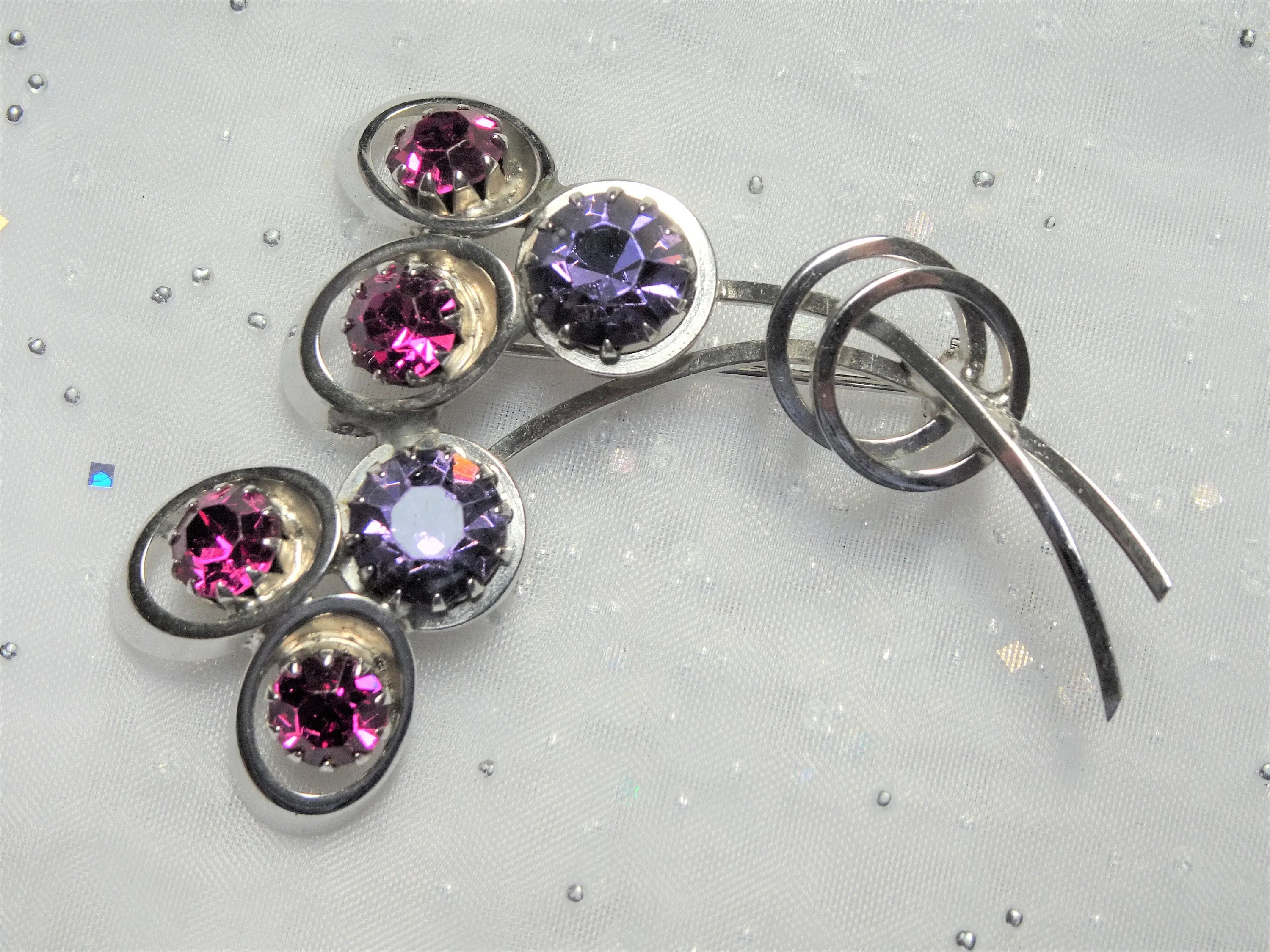 FABULOUS Vintage Continental Floral Spray Brooch, Faceted Fuchsia Purple Glass Stones, Silver Tone Metal, Unique Design, Mid Century Jewelry