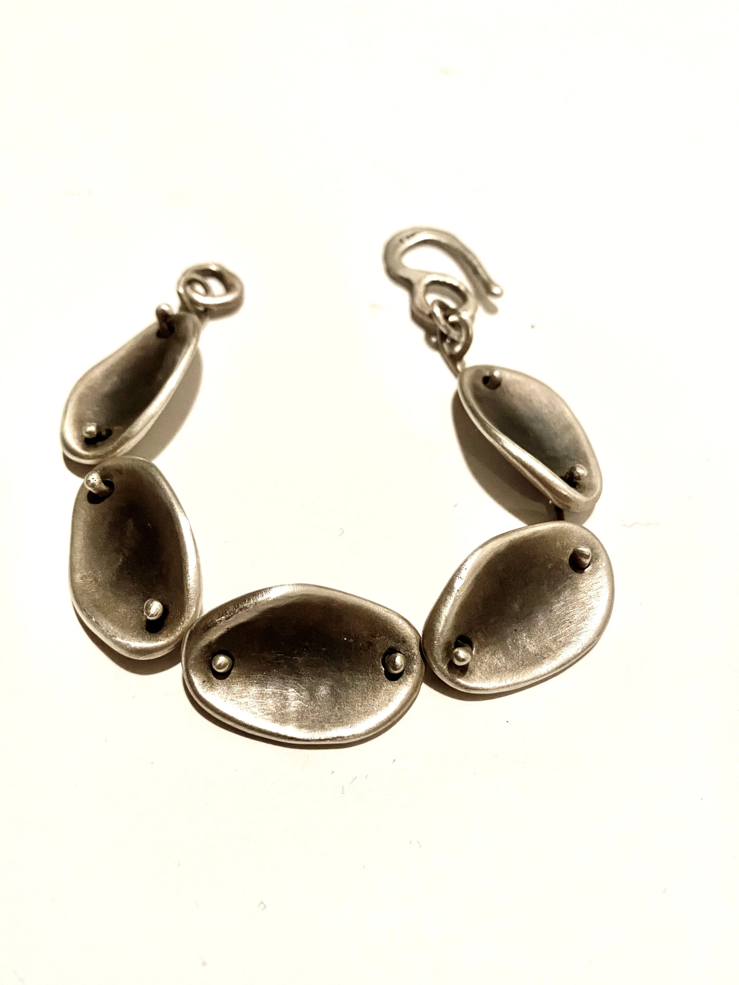 Five Depth Petal Bracelet