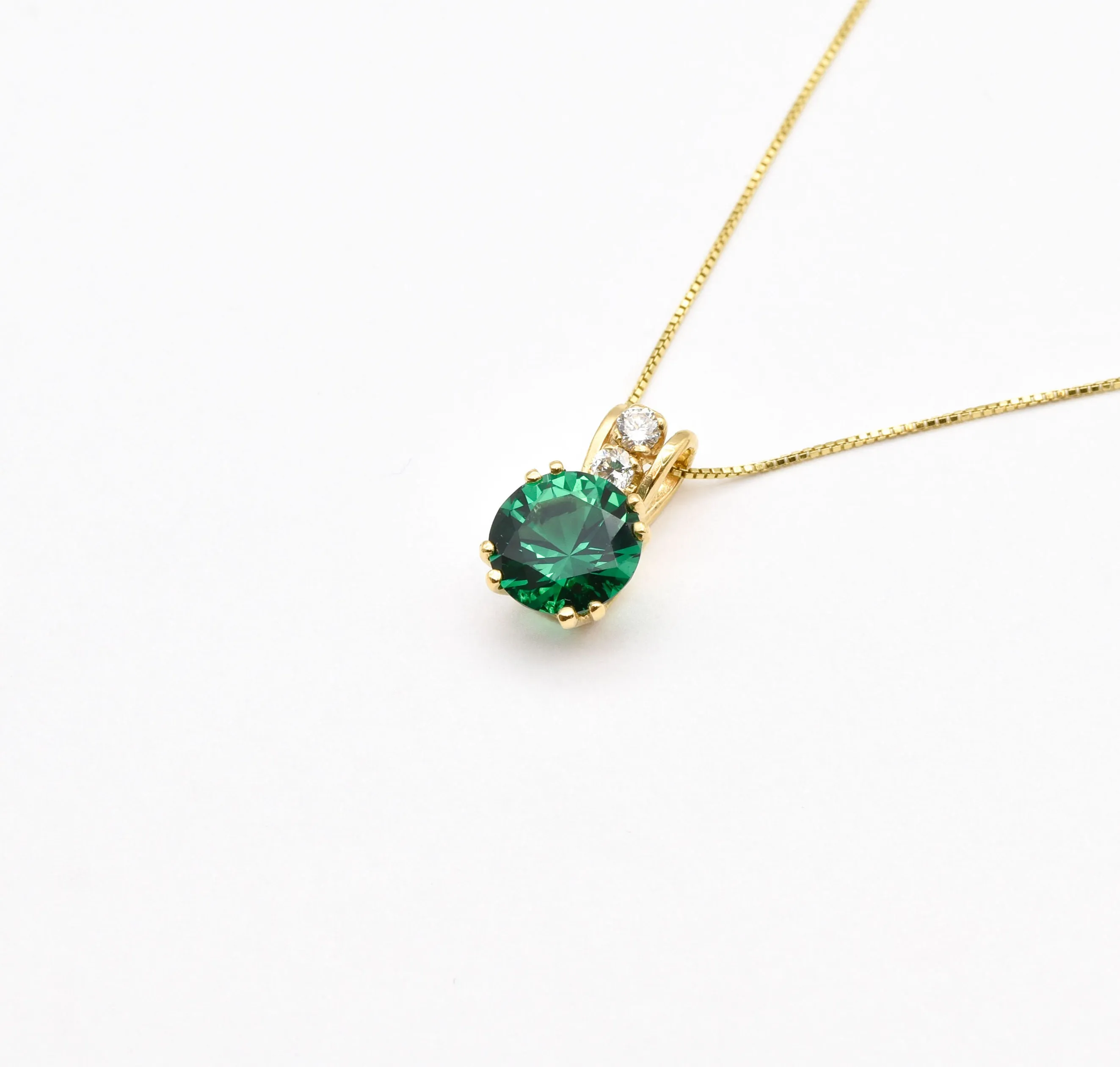 Gold Emerald Pendant - Green Round Necklace - Vintage Classic Necklace