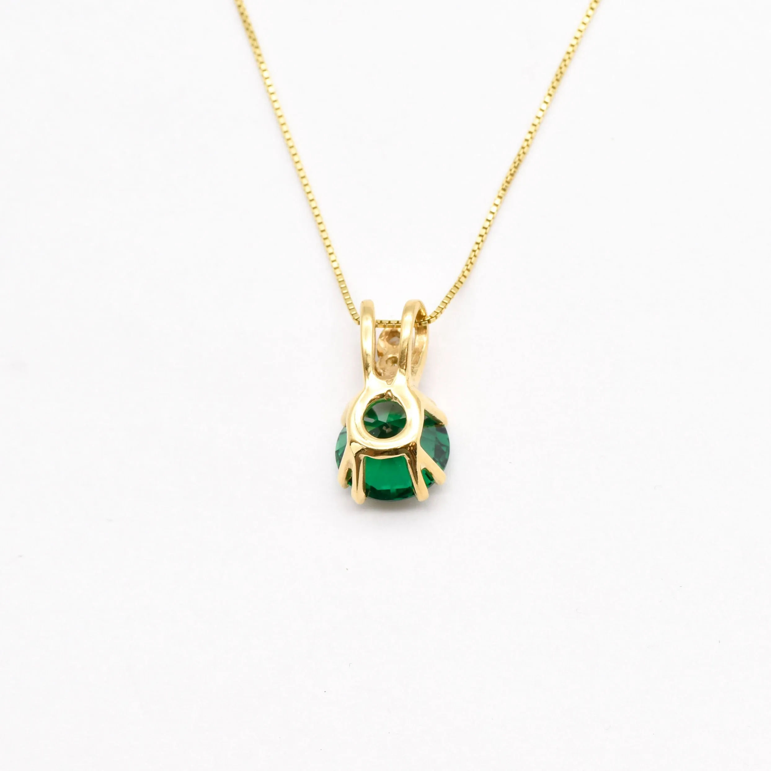 Gold Emerald Pendant - Green Round Necklace - Vintage Classic Necklace