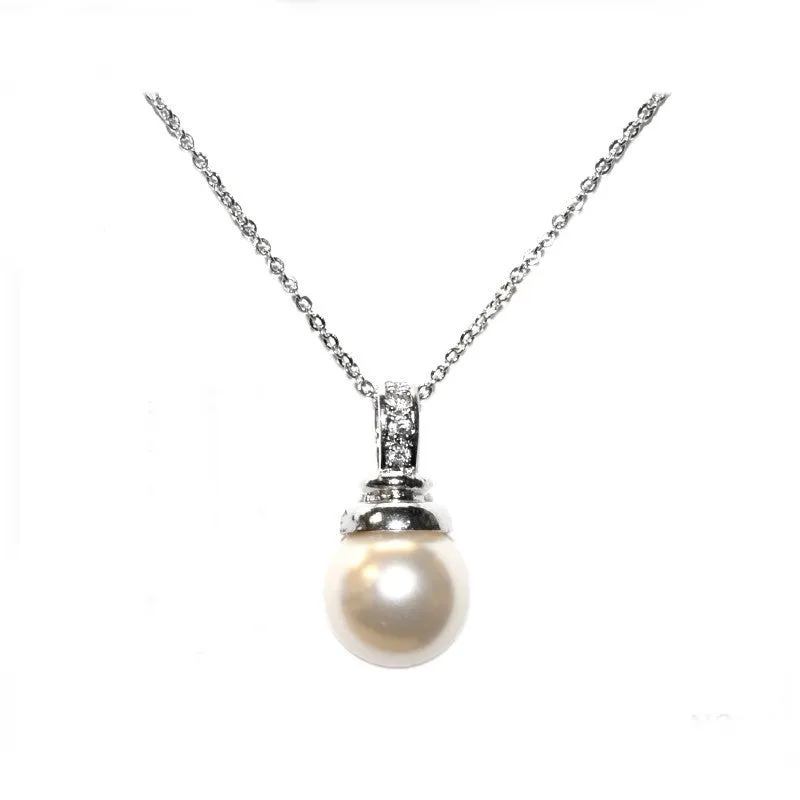 Indira Pearl Necklace