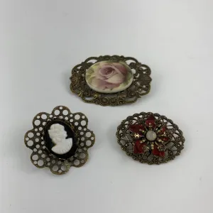 Lot of 3 Vintage Pins /hg