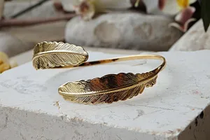 Open leaf bracelet