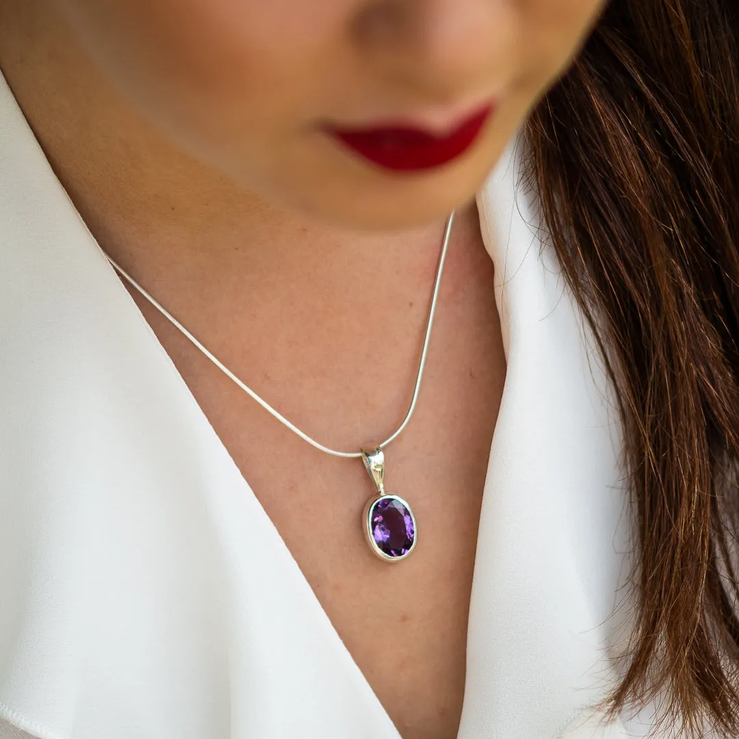 Oval Amethyst Classic Necklace. 92.5% Sterling Silver.