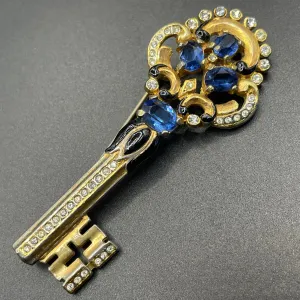 Rare vintage Trifari key brooch (unsigned), 1949 patent of an Alfred Philippe design