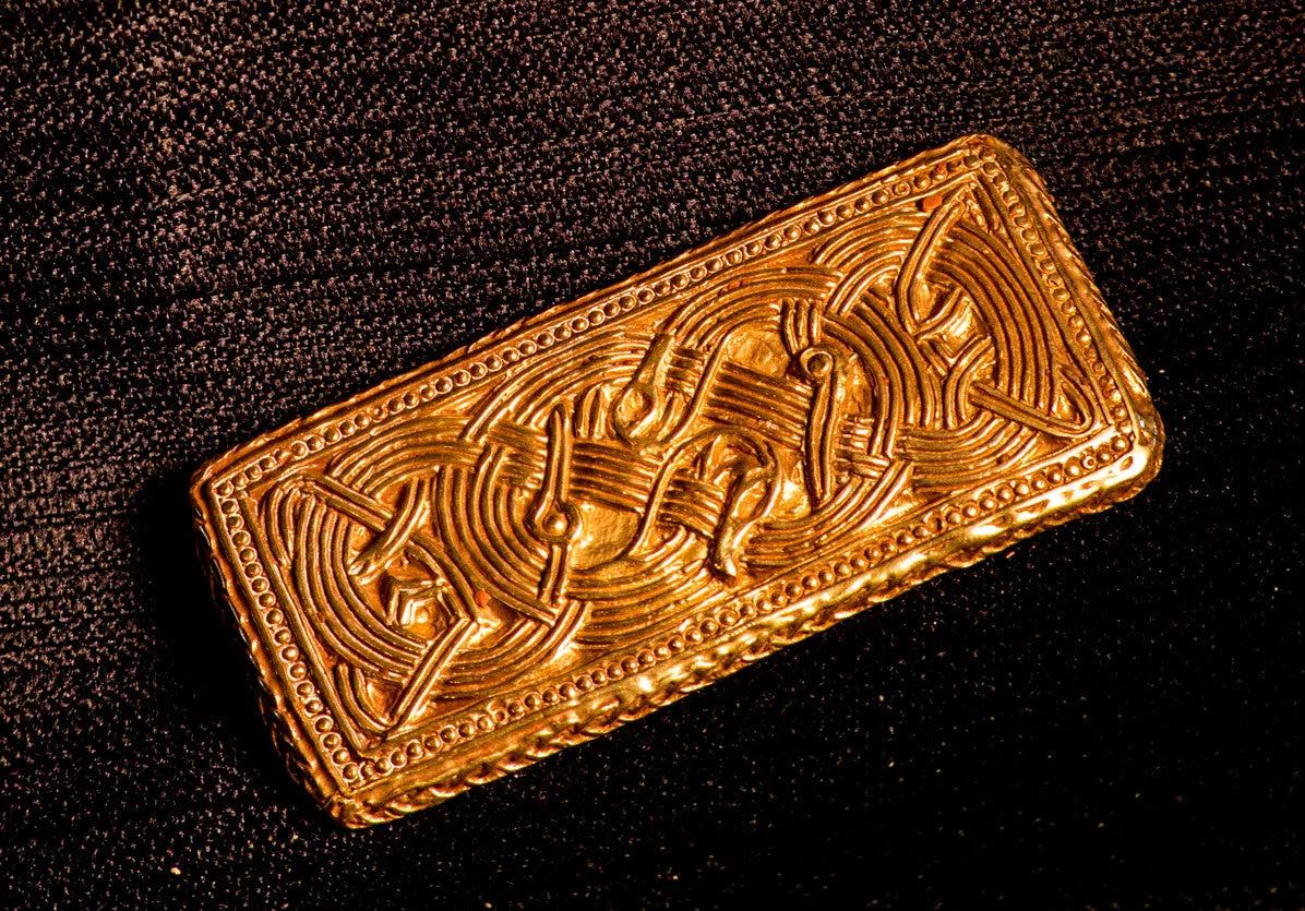 Rectangular Bar Brooch with a pin back - Z-15