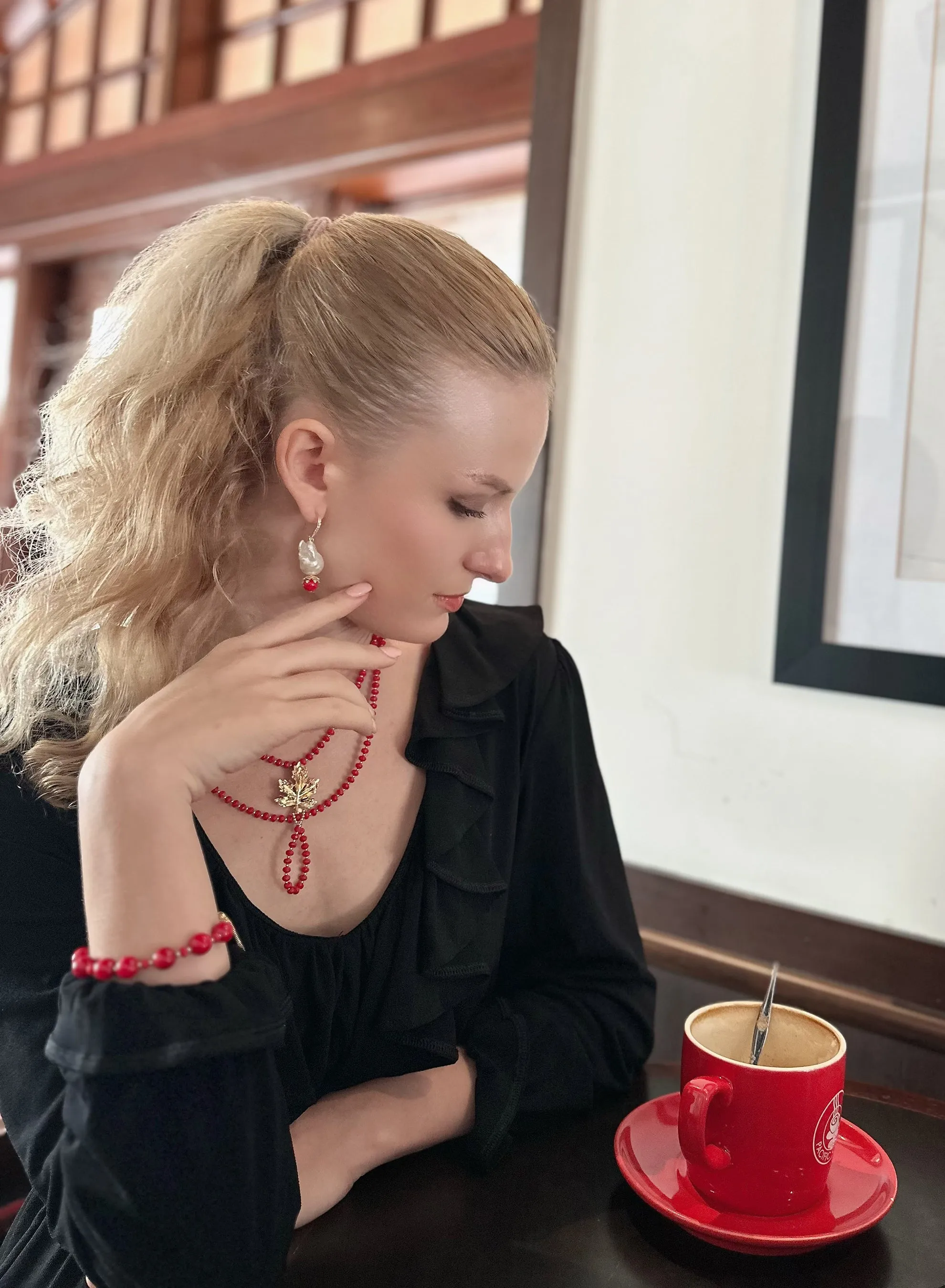 Red Bamboo Coral Adjustable Bracelet KB009