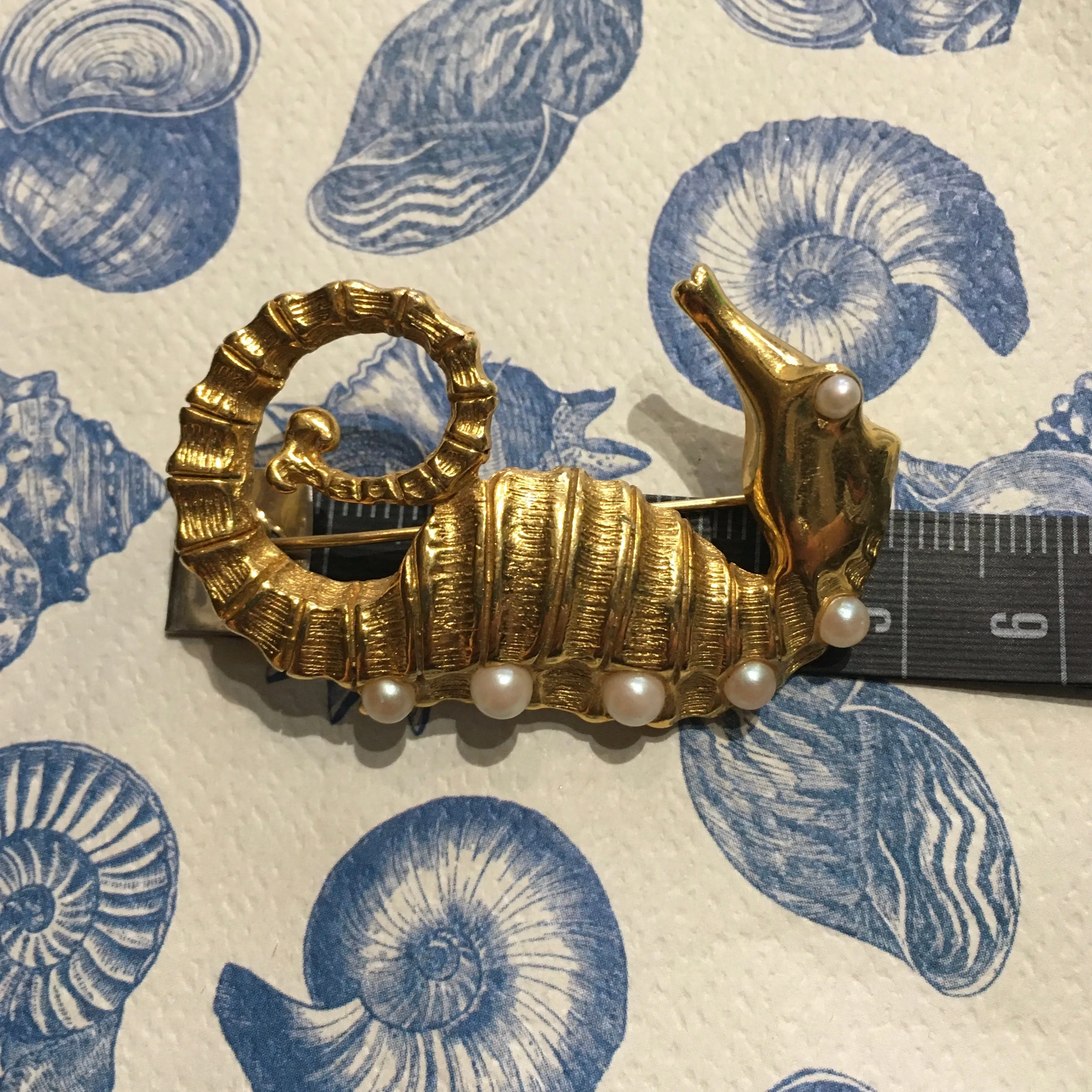 Seahorse gold Pearl Brooch