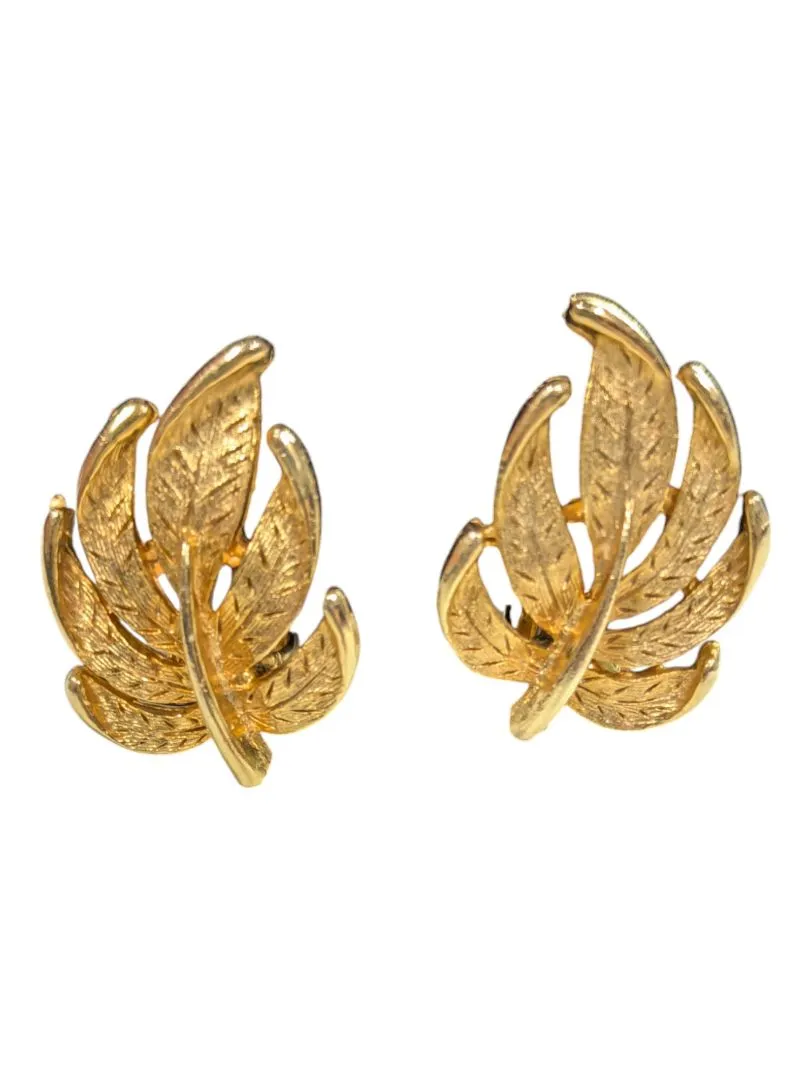 Vintage Brooch w Ear Clips 1950s Gold Tone Leaf